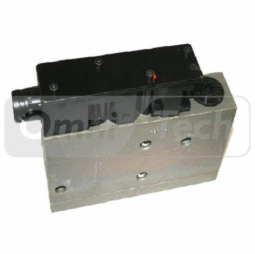 Volvo Bosch Valve Block 0501100035 9957009 - Image 2